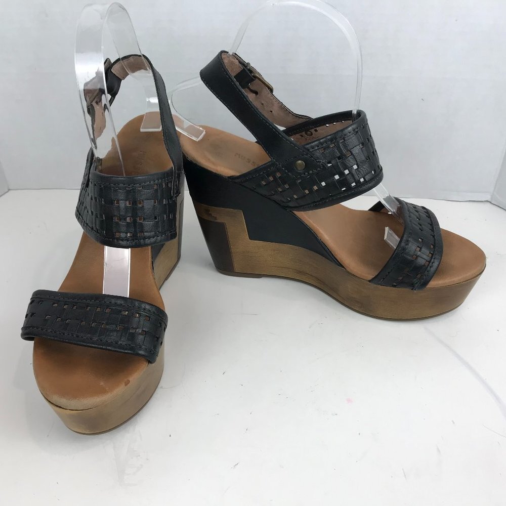 Musse & Cloud Dk Navy Strappy Platform Wedge US 8